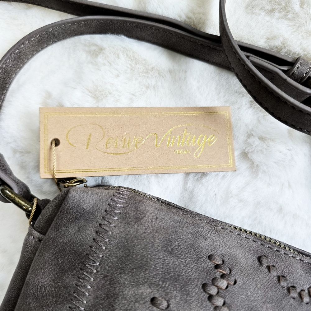 🕊️ Boho Vegan Leather Taupe Purse - Picture 2 of 4